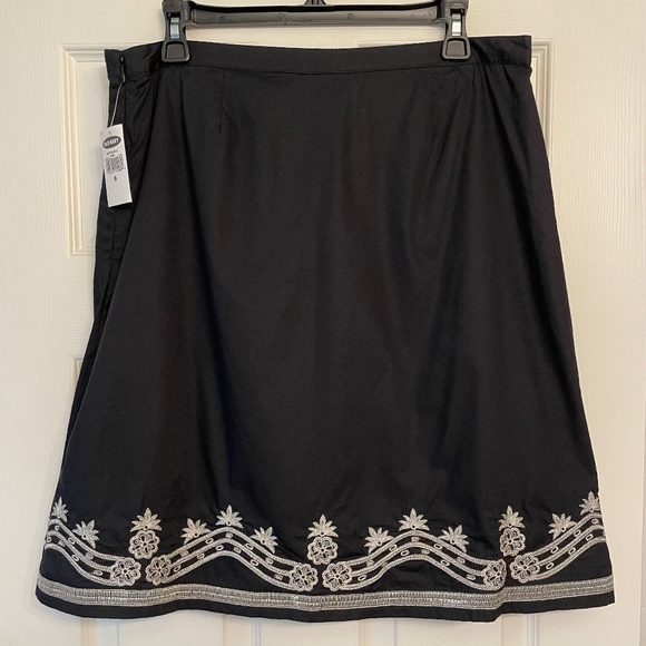 Vintage Boho Y2K Old Navy Black Silver Embroidered Skirt NWT - Picture 2 of 16